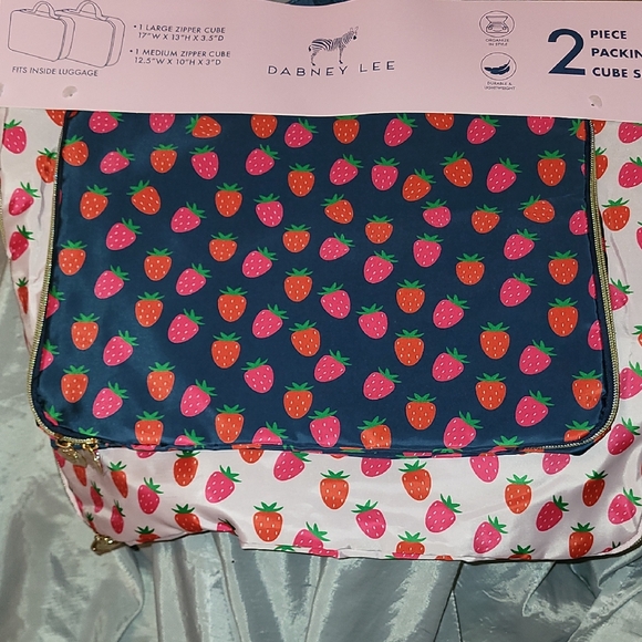 Dabney Lee Strawberry Pattern Packing Cubes Brand New LS Rt LP - Picture 1 of 4